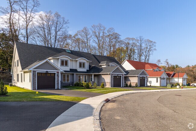 New Hempstead has new upscale, luxurious homes.