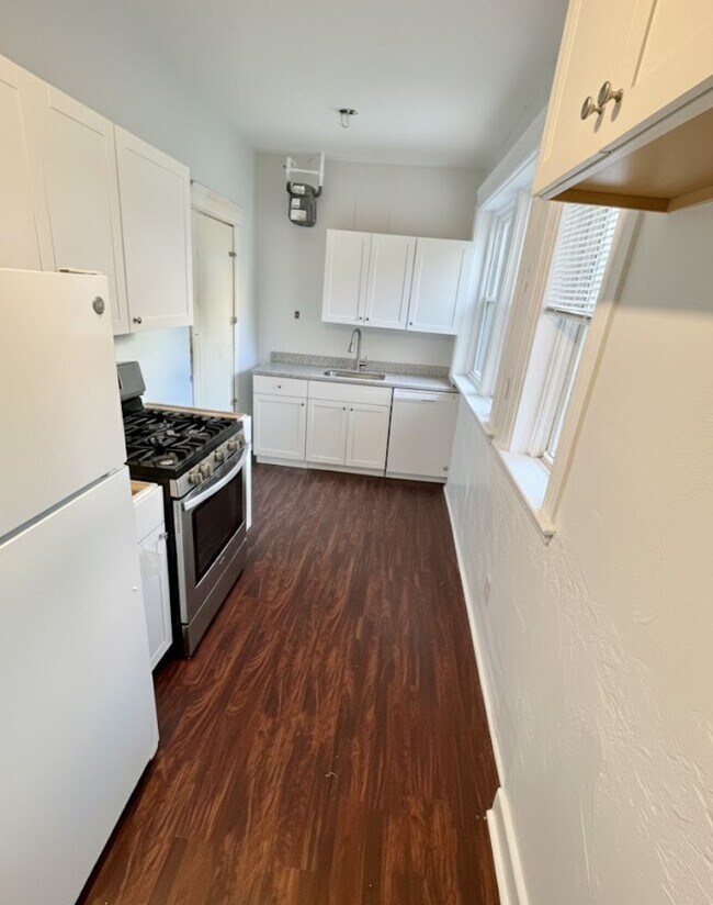 1625 Commonwealth Ave unit 6, Brighton, MA 02135 - photo 4