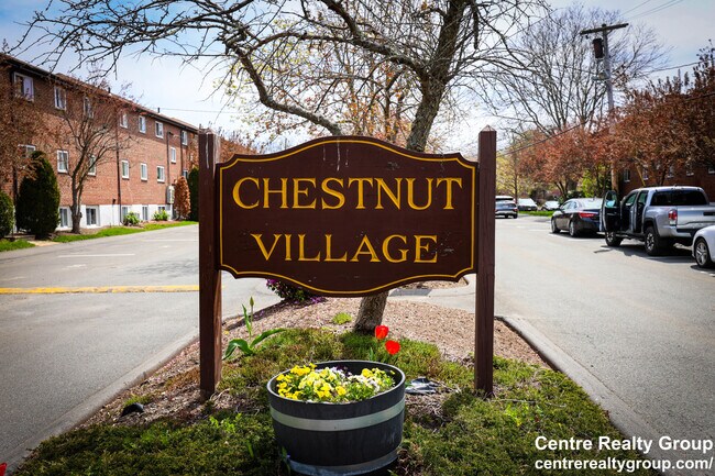 33 Westgate Rd unit 1, Boston College, MA 02467 - photo 2