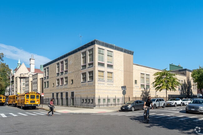 The courses at PS 152 School of Science & Technology encourage critical thinking and creativity.