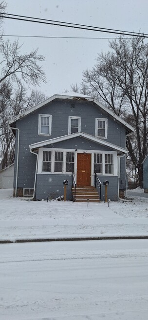 As you pull up to your home, you will be greeted by this lovely exterior.