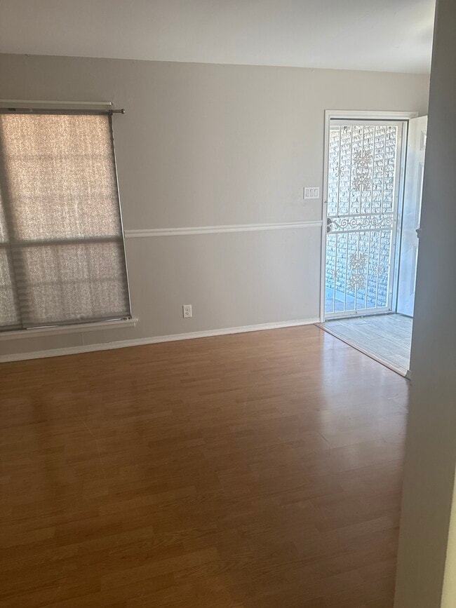 2210 Greencrest Dr, San Antonio, TX 78213 - photo 2