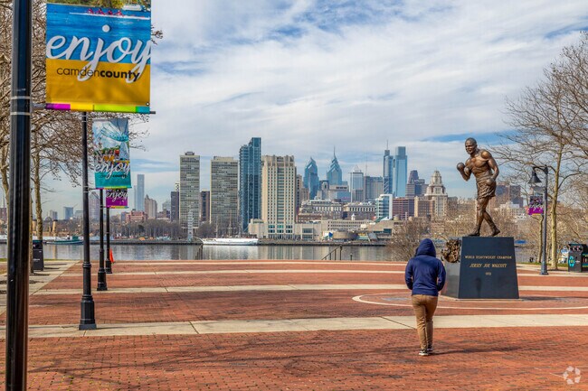 Wiggins Waterfront Park just a few minutes from Bergen Square has gorgeous views of the river.