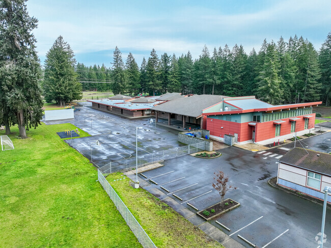 Grass Lake Elementary School