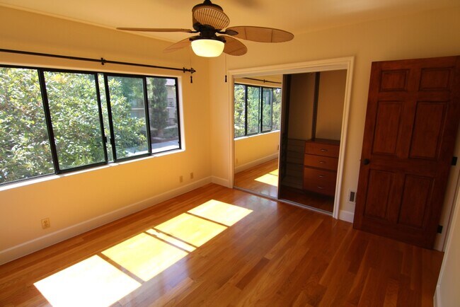 600 N Sweetzer Ave unit 6, Los Angeles, CA 90048 - photo 5