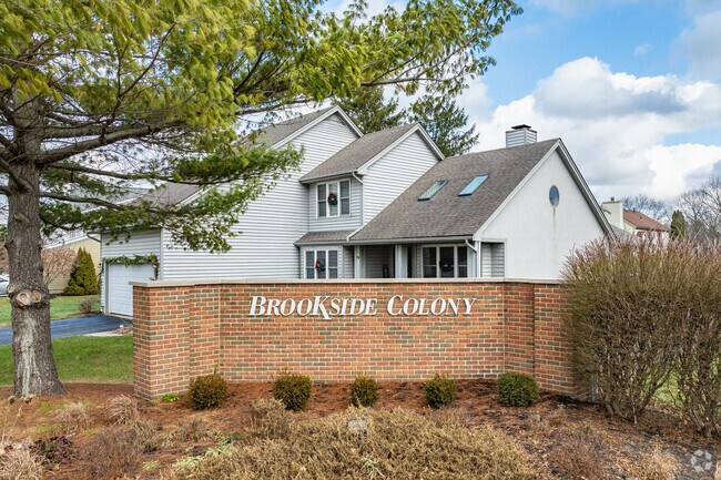 Home prices in Brookside Colony range from the mid-$300,000s to the low $500,000s.