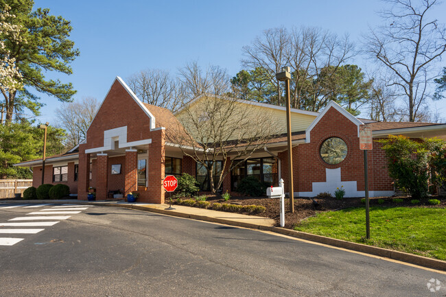 A view of the entrance of West End Montessori.