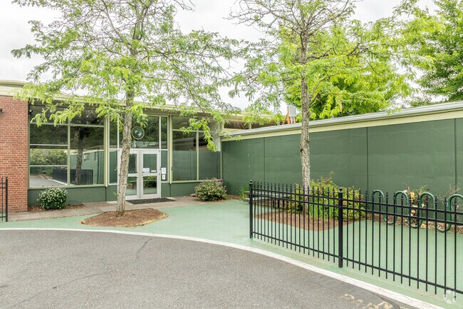 Franciscan Montessori Earth School