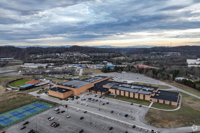 Karns High School in Amherst holds a B- grade from Niche’s national school ranking system.