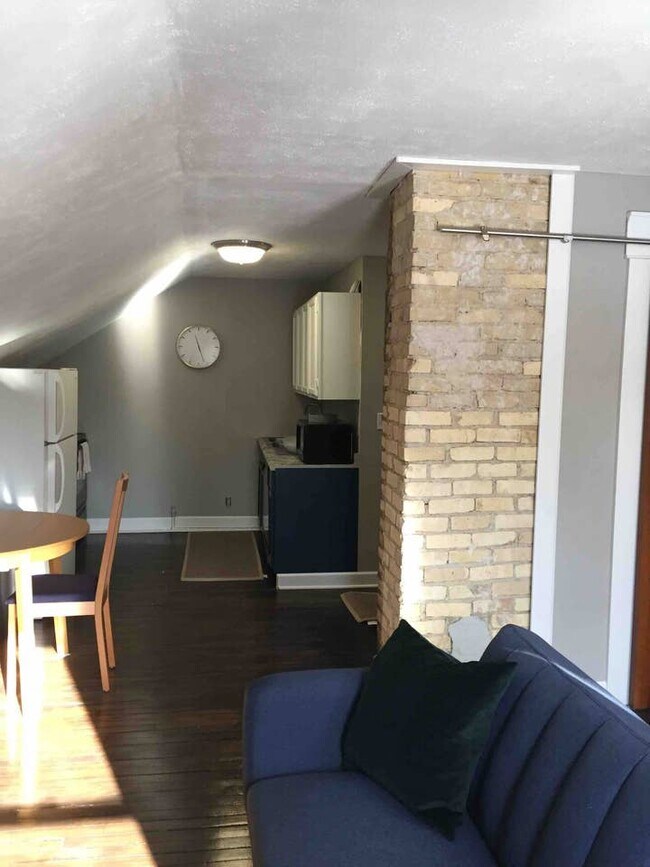 1341 4th Ave S unit 4, Fargo, ND 58103 - photo 5