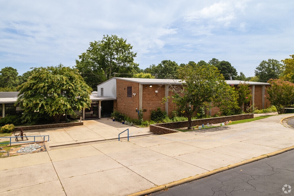 Carrboro Elementary School is a public school.