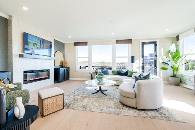 Gateway Heights - Midtown Collection