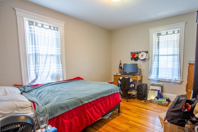 6 Belmont St unit 3, Somerville, MA 02143 - photo 5