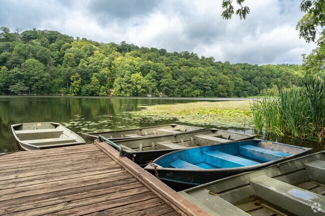 Take a boat out on the water at Wampus Pond Park.