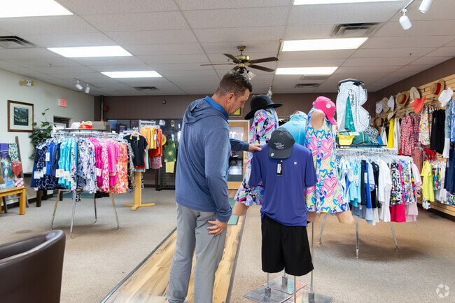 Sunland Village Golf Club has a pro shop where residents can buy clothing and accessories.