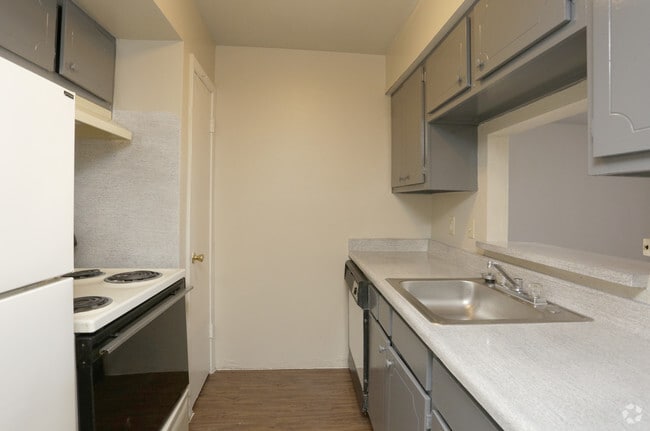 The Atrium At 5606, Houston, TX 77081 - photo 7