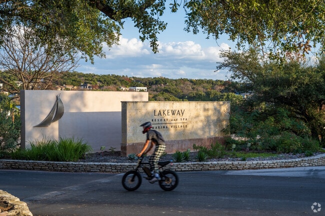 Guests at Lakeway Resort in Lakeway City enjoy luxurious accommodations and amenities.