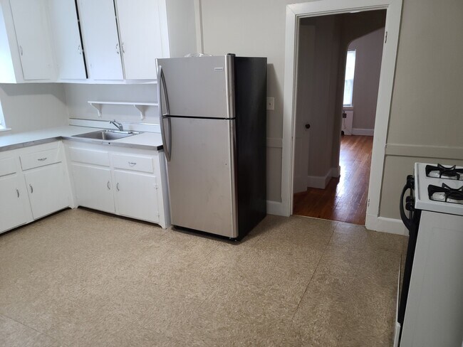 20 Brock St unit 2, Brighton, MA 02135 - photo 4