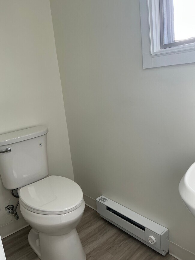 35 West St, Cromwell, CT 06416 - photo 5