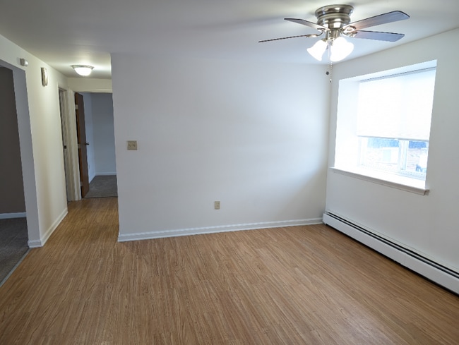 110 Losson Rd unit 15-02, Cheektowaga, NY 14227 - photo 2