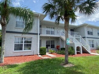 6475 Seawolf Ct, Naples, FL 34112