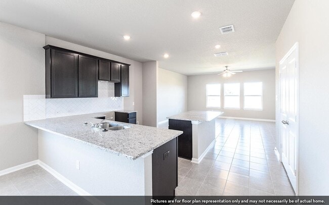 109 Travis Ln unit 36502025, Liberty Hill, TX 78642 - photo 3