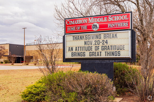 Close up shot of the signage of Cimarron Middle School.