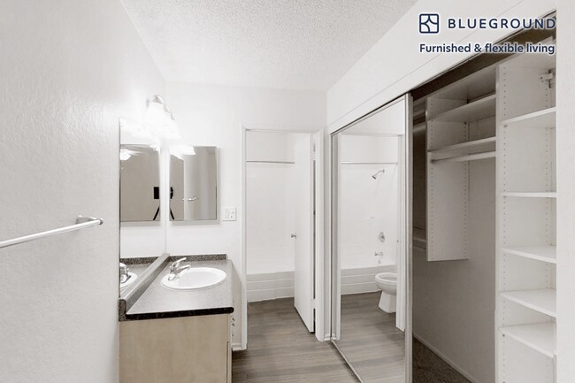 555 Paularino Ave unit FL2-ID10862A, Costa Mesa, CA 92626 - photo 6