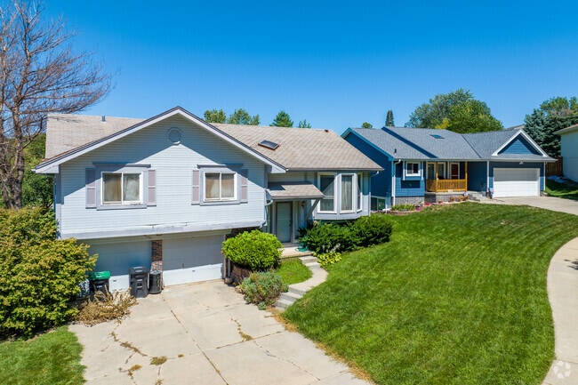 Split-level and ranch-style homes are common throughout Ramble Ridge.