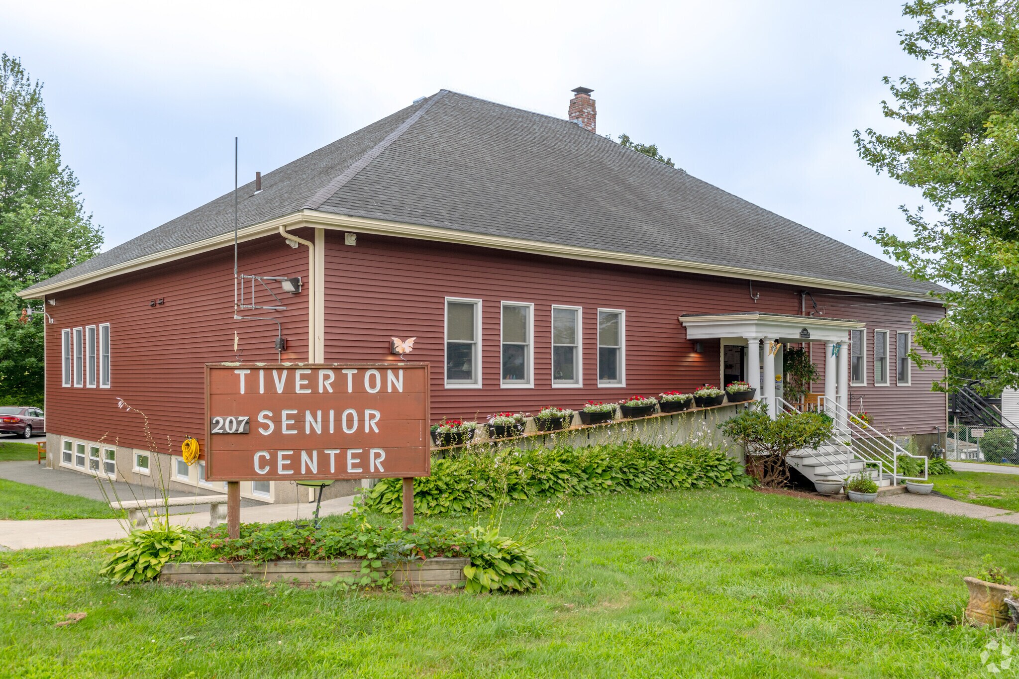 The Tiverton Senior Center, in North Tiverto, provides activities at Canonicus Street.