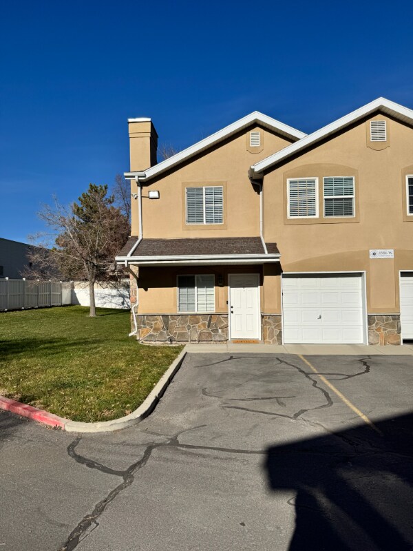 1586 W Compass pt Ln, West Jordan, UT 84084