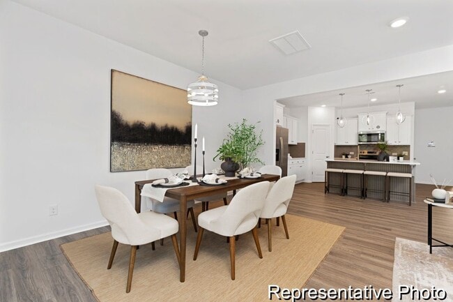 6933 Baler Way unit 11, Thomasville, NC 27360 - photo 2