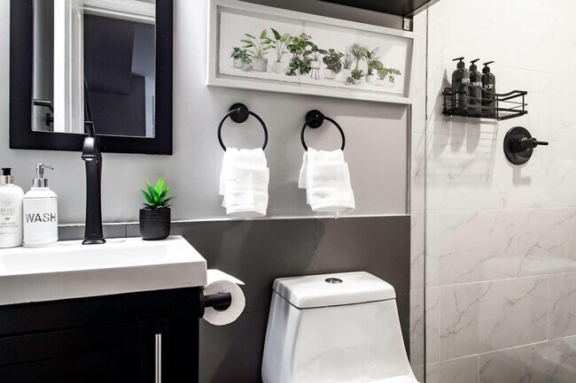 1429 New Jersey Ave NW unit ID1039044P, Washington, DC 20001 - photo 5