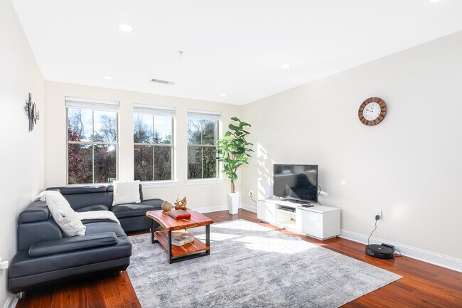 4 Harvest Dr unit 107, North Andover, MA 01845 - photo 2