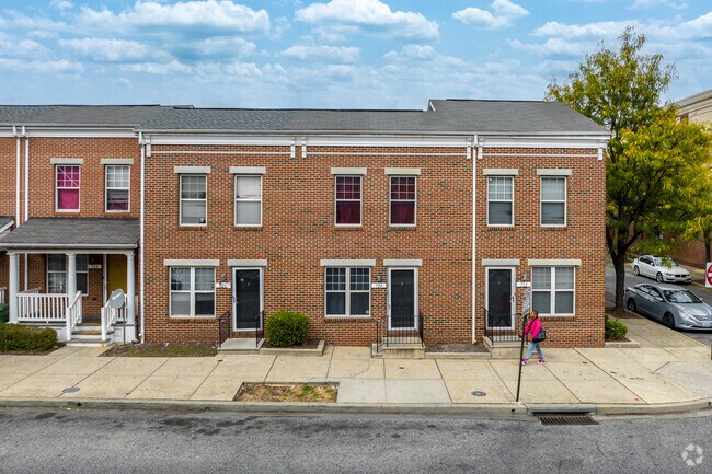 The Terraces, or Lexington Terrace, is a very walkable neighborhood.