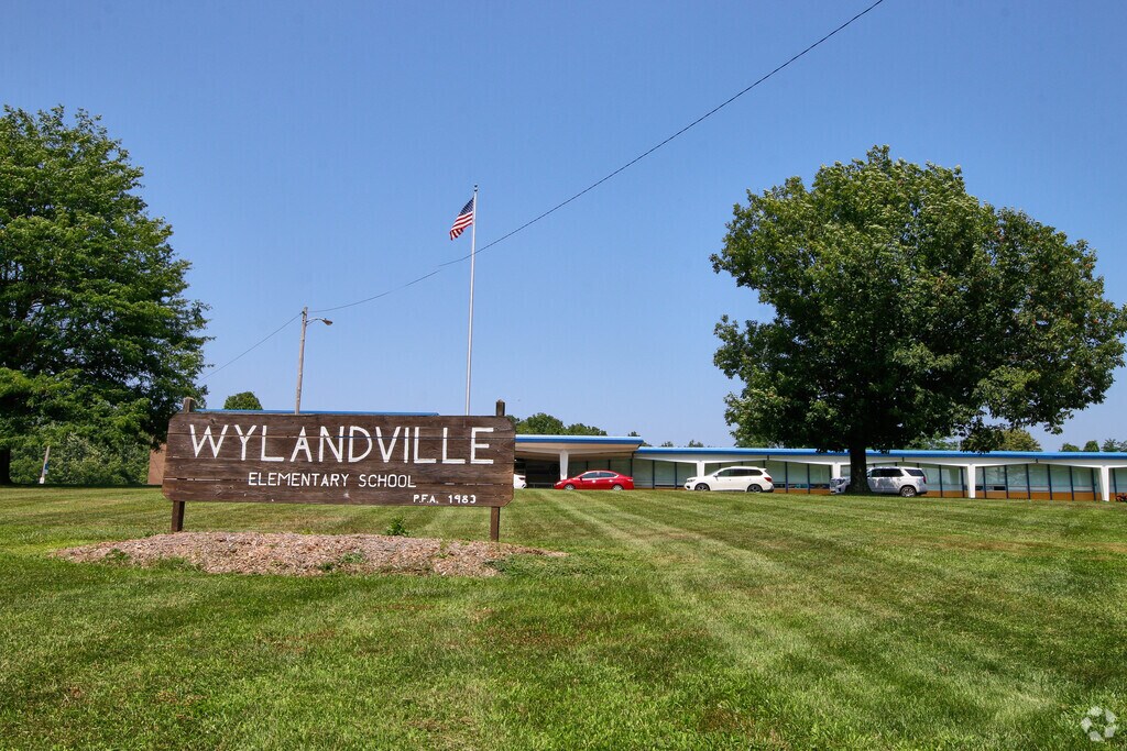 Wylandville Elementary School serves students from kindergarten through fourth grade.