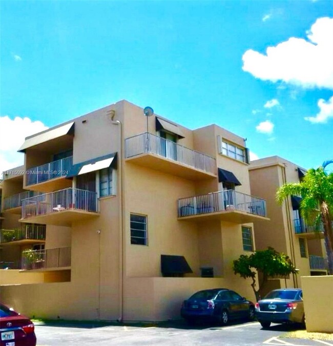 10801 SW 109th Ct Unit D201, Miami, FL 33176