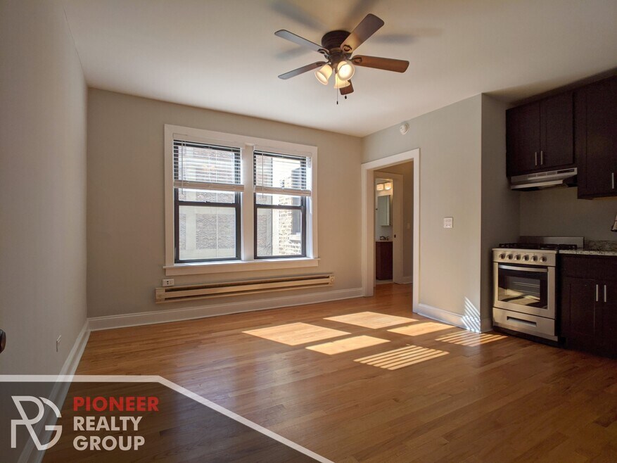618 W Patterson Ave unit 612-508, Chicago, IL 60613 - photo 1