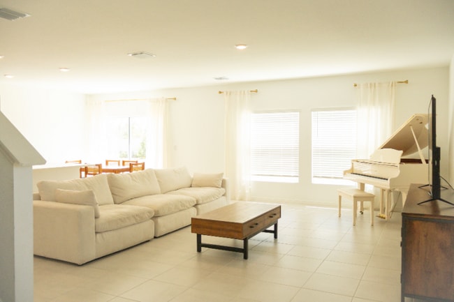 6305 Milestone Lp, Palmetto, FL 34221 - photo 2