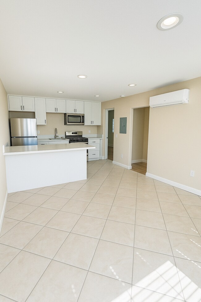 1906 Stewart St, Oceanside, CA 92054 - photo 2