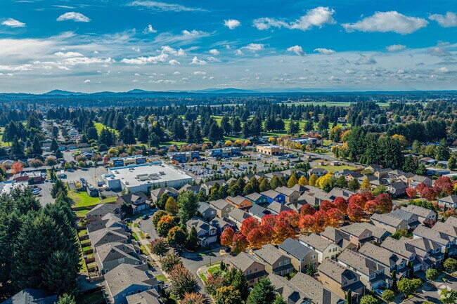 Hawks Prairie is a stunning neighborhood with great amenites.