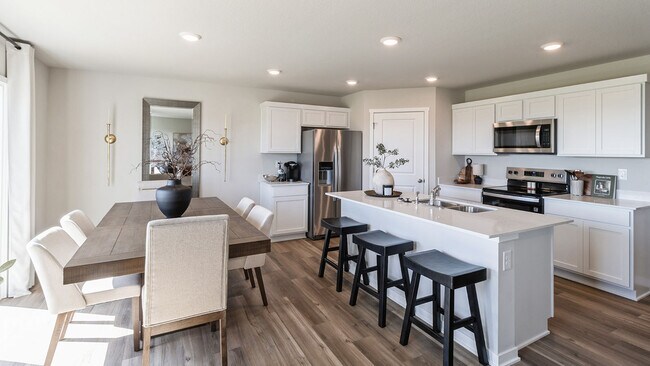 2826 Brook View Dr, Des Moines, IA 50317 - photo 6