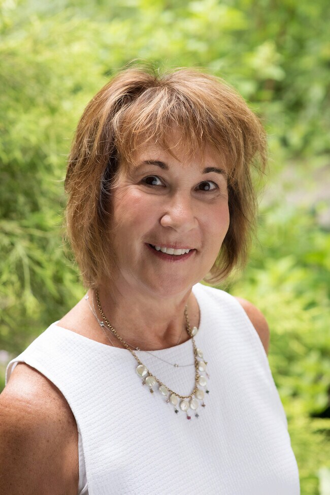 Debbie Harr