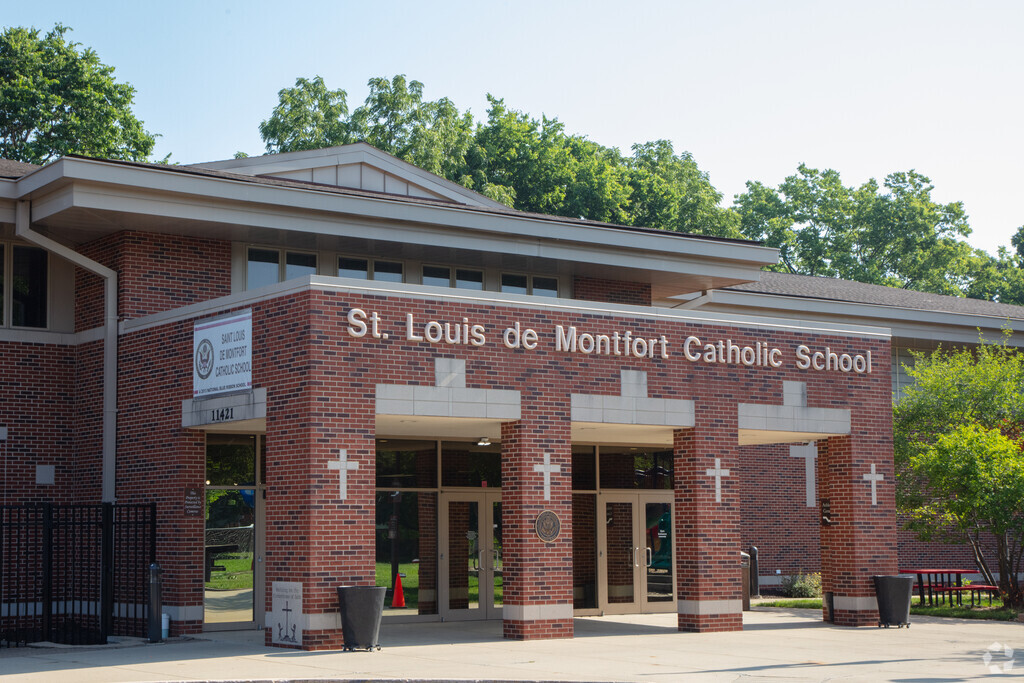 Saint Louis de Montfort School, Rankings & Reviews - Homes.com