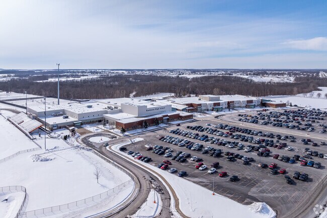 Kaukauna High School has a student-teacher ratio of 16 to 1.