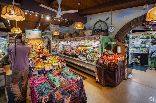 Pick up some organic produce from Sundance Natural Foods located near South University.