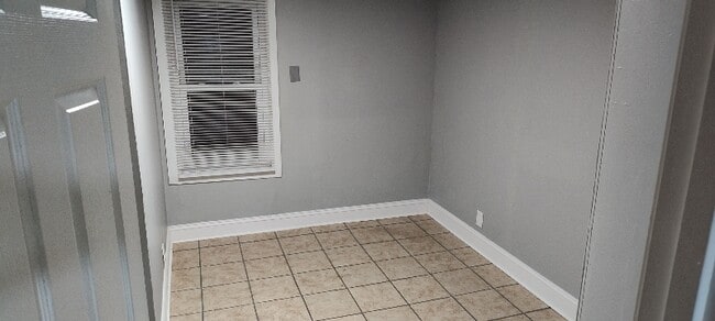 416 Gibbs Rd, Kingsport, TN 37660 - photo 7