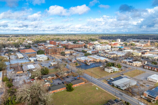 Birnie residents only have to walk a few blocks to Downtown Sumter.