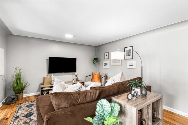 8254 Mary Ann Ave unit ID1032366P, Shelby Township, MI 48317 - photo 4