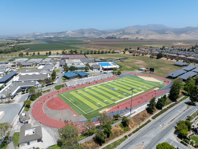 Everett Alvarez High in Salinas has dedicated faculty.